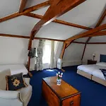 Bridges House - Centre Hotel