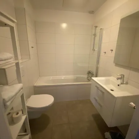 Bridges House - Centre 3* 代夫特
