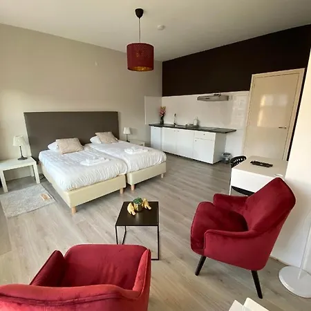 Bridges House - Centre