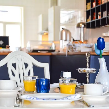 Bridges House - Centre Hotel 3*