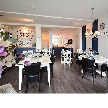 Bridges House 3*