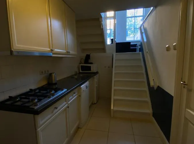 Bridges House - Centre Hotel