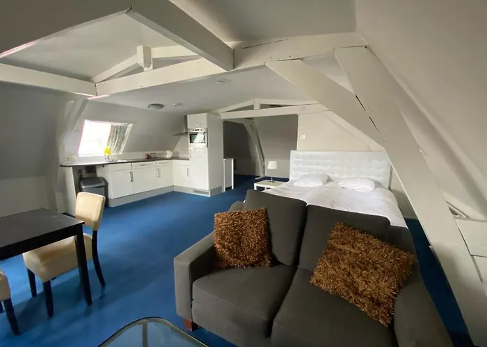 Bridges House - Centre Hotel 3*