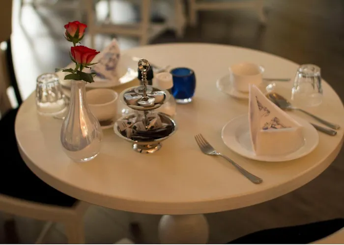 Bridges House - Centre