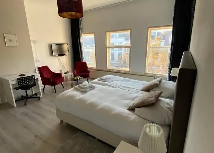 Bridges House - Centre Hotel 3*