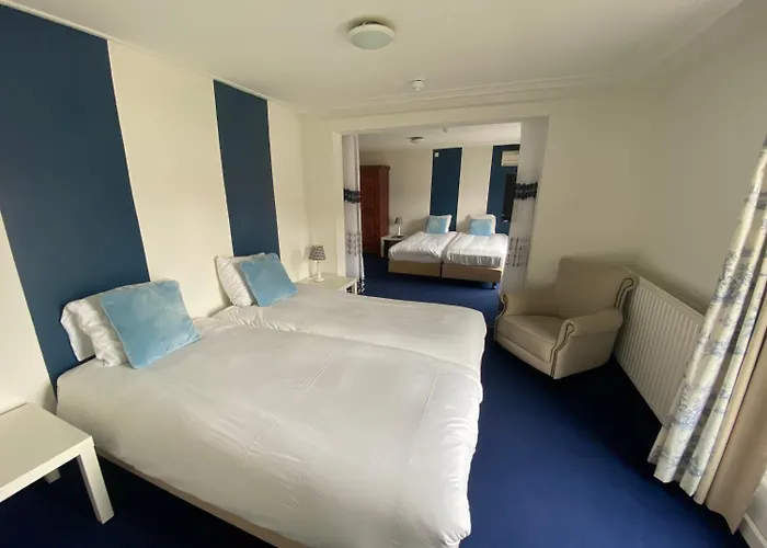 Bridges House - Centre 3*