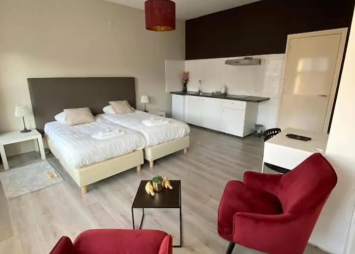 Bridges House - Centre