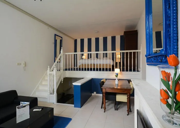 Bridges House - Centre Hotel 3*