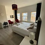 Bridges House - Centre Hotel 3*
