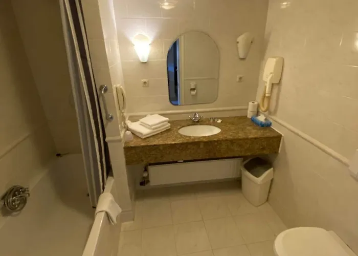 Bridges House - Centre Hotel